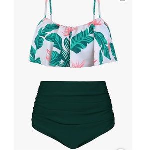 High waisted vintage style bikini (plus si…